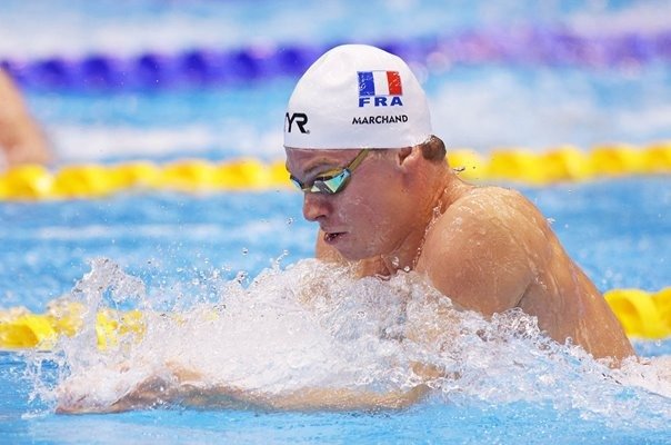 Leon Marchand Breaks 200m Medley World Record with a Stunning Performance in Singapore
